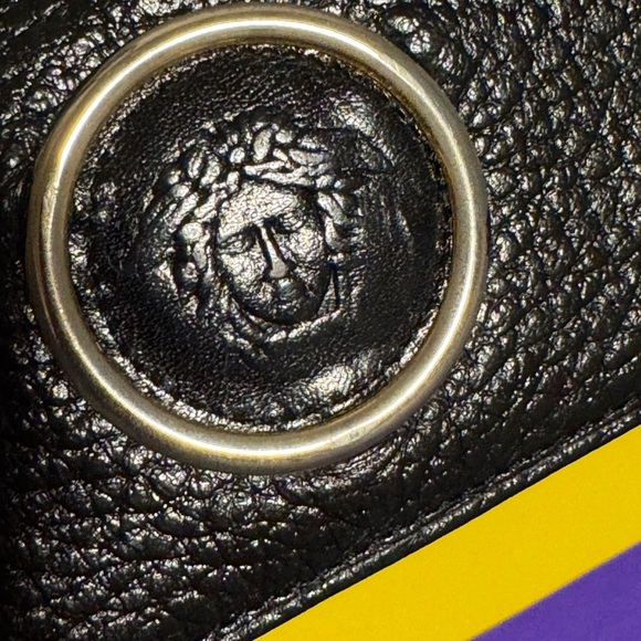 Versace Black Leather bifold wallet - Picture 12 of 15